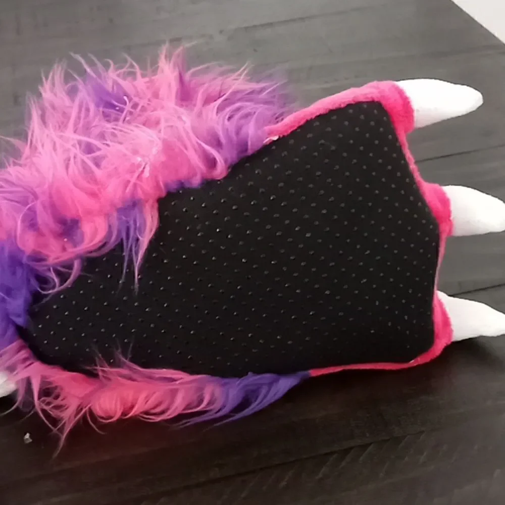 N/A dinosaur slippers